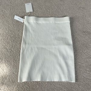 White Aritzia Reso knit skirt